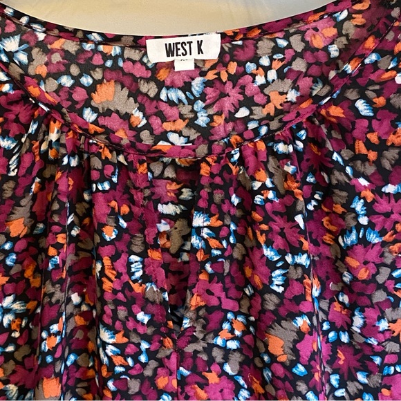 Floral Flowy Top - Picture 2 of 10